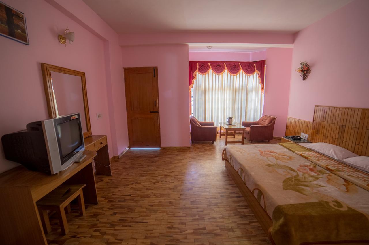 Hotel Satkar Residency - Riverside Old Manali Manāli Exterior foto